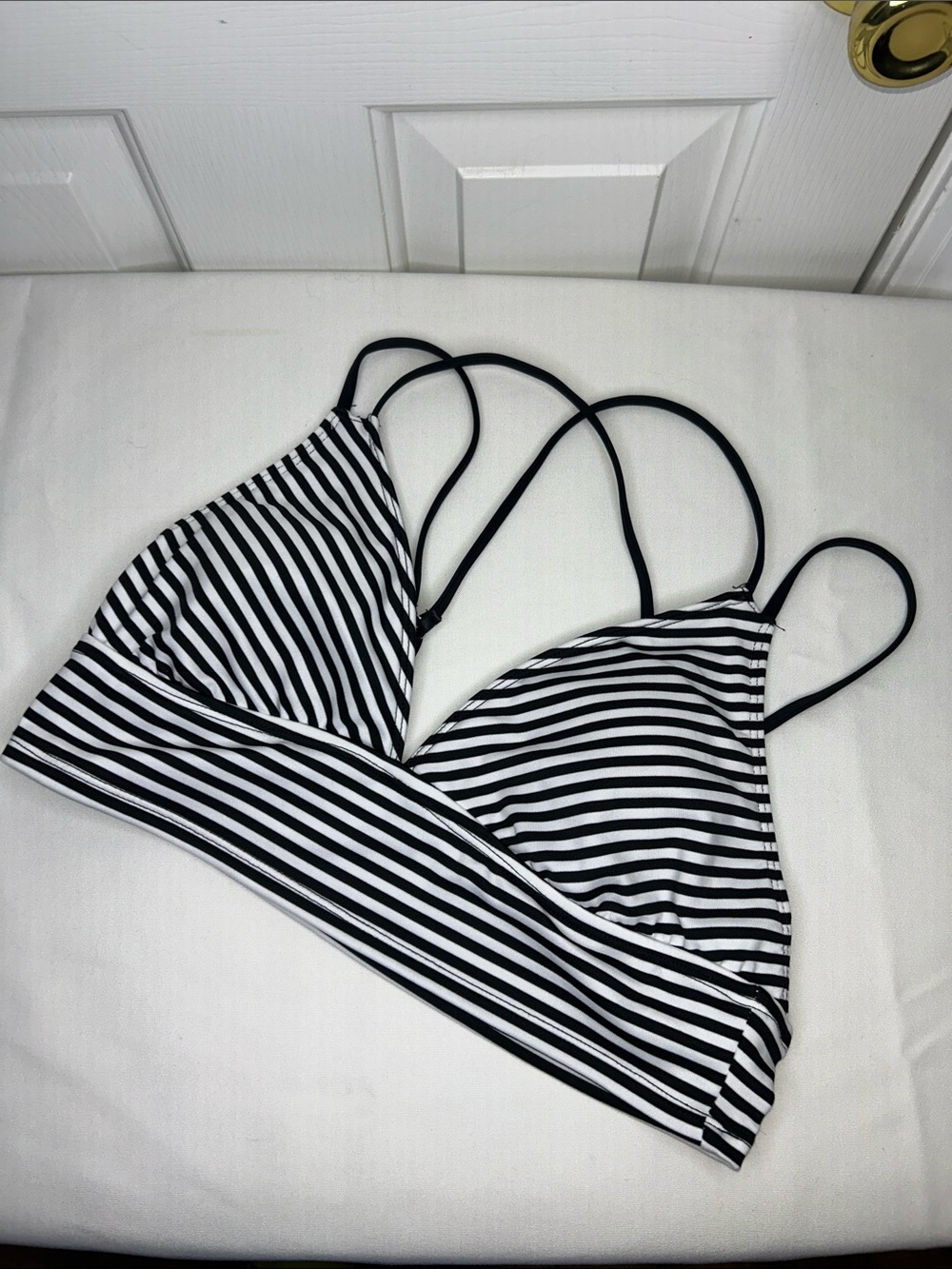 Mossimo Supply Co. Black and White Striped Crisscross Bikini Top Size Large